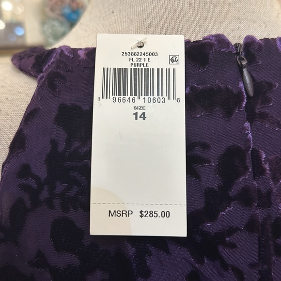 NWT “Ralph Lauren” purple velvet velvet evening gown - Picture 7 of 7
